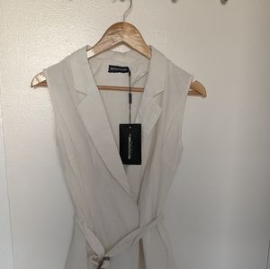 PLT White sleeveless tortoise shell belt detail Blazer dress